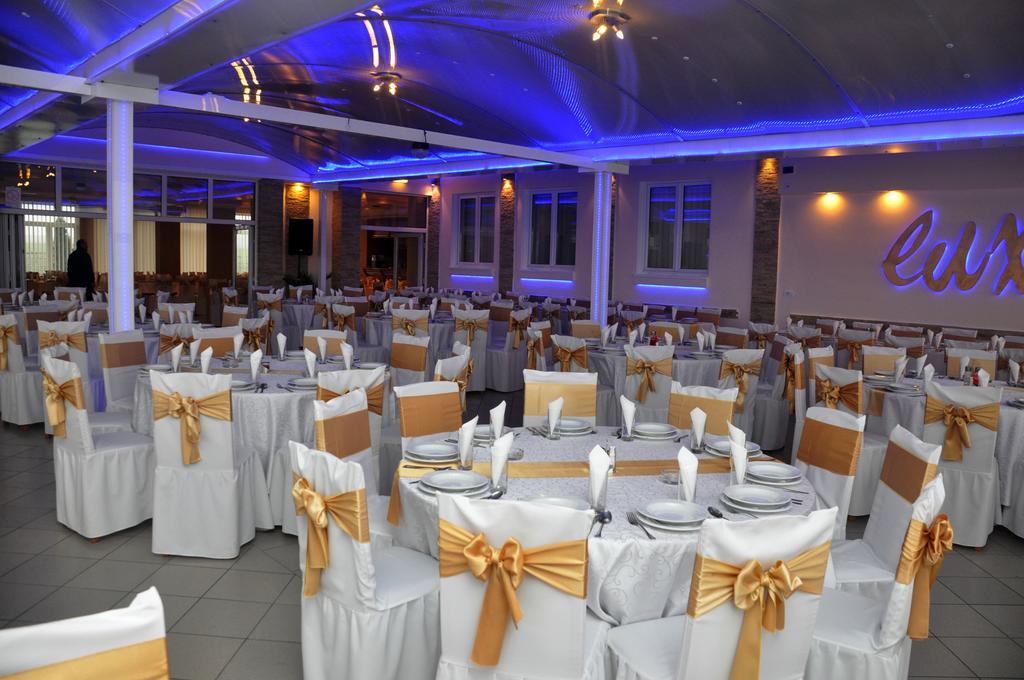 Hotel Lux Velika Jasikova Екстериор снимка